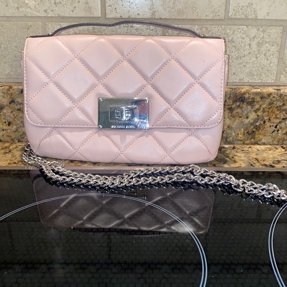 Michael Kors Handbags - Michael Kors Crossbody